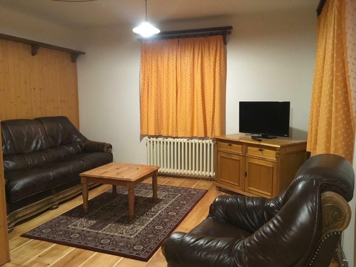 Vila Samostatný mezonetový apartmán s dvěmi ložnicemi a vlastní krytou terasou a sdíleným bazénem Rudník Exteriér fotografie